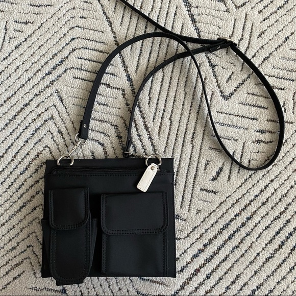 Rowallan Tess Travel Crossover Purse Black - Picture 4 of 10